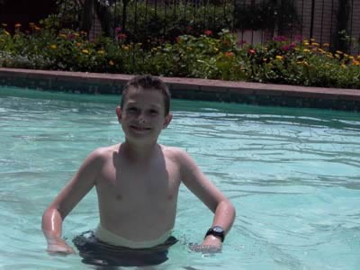 Click for original image 22k 400x300